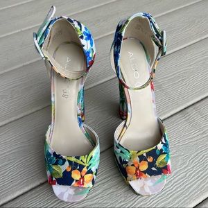 Aldo multi-floral platform heel, Style: Trealia